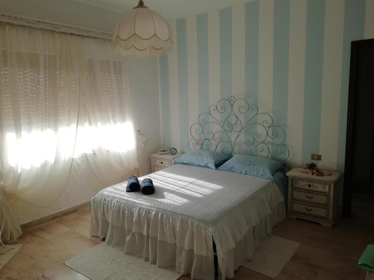 B&B La Regina 卡尔博尼亚 外观 照片